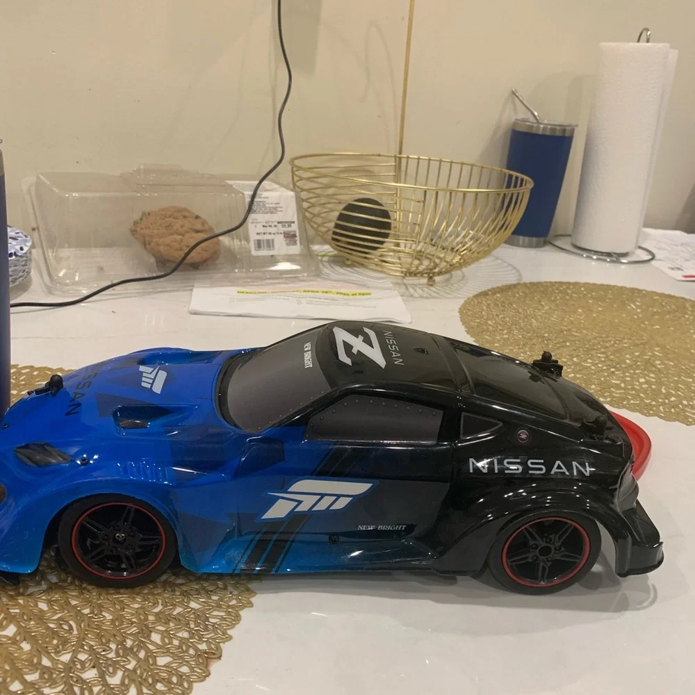 Black VR Controller with Advanced Sensors
